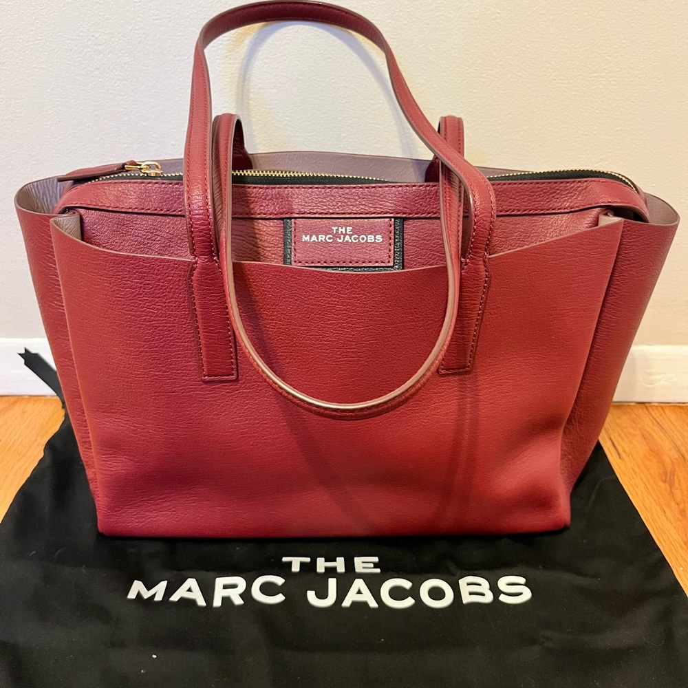 *Like New* Marc Jacobs Protege Leather Tote in Cabernet